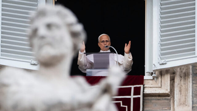 Papa Leão XIV é liberado para viagem à América Latina